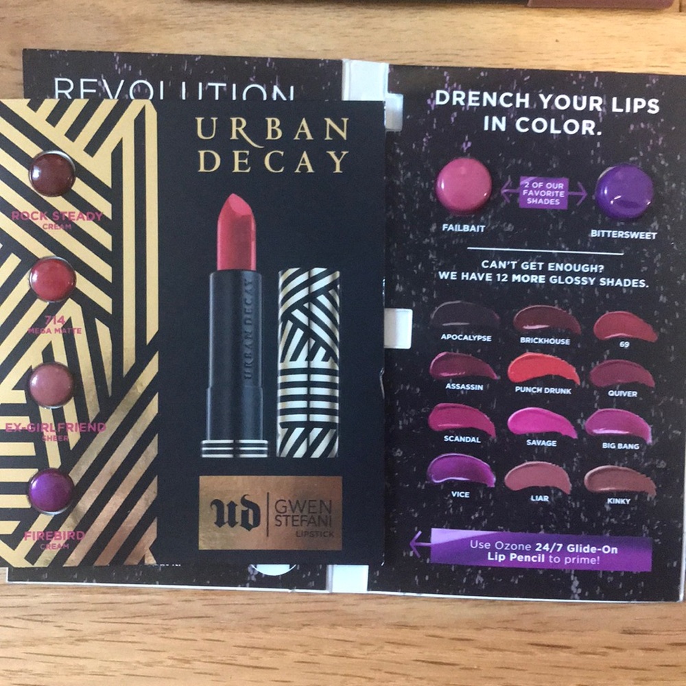 Lip Bundle - Picture 3 of 4